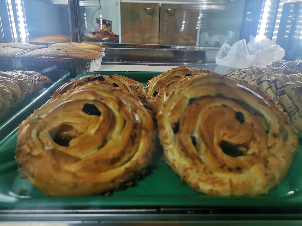 La Cascada - Cafetería & Panaderia