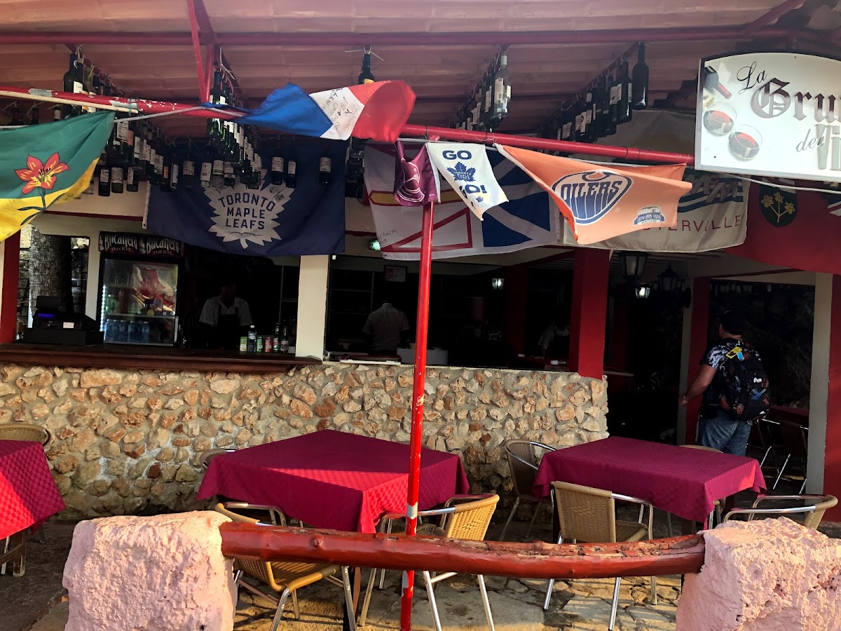 La Gruta el Vino