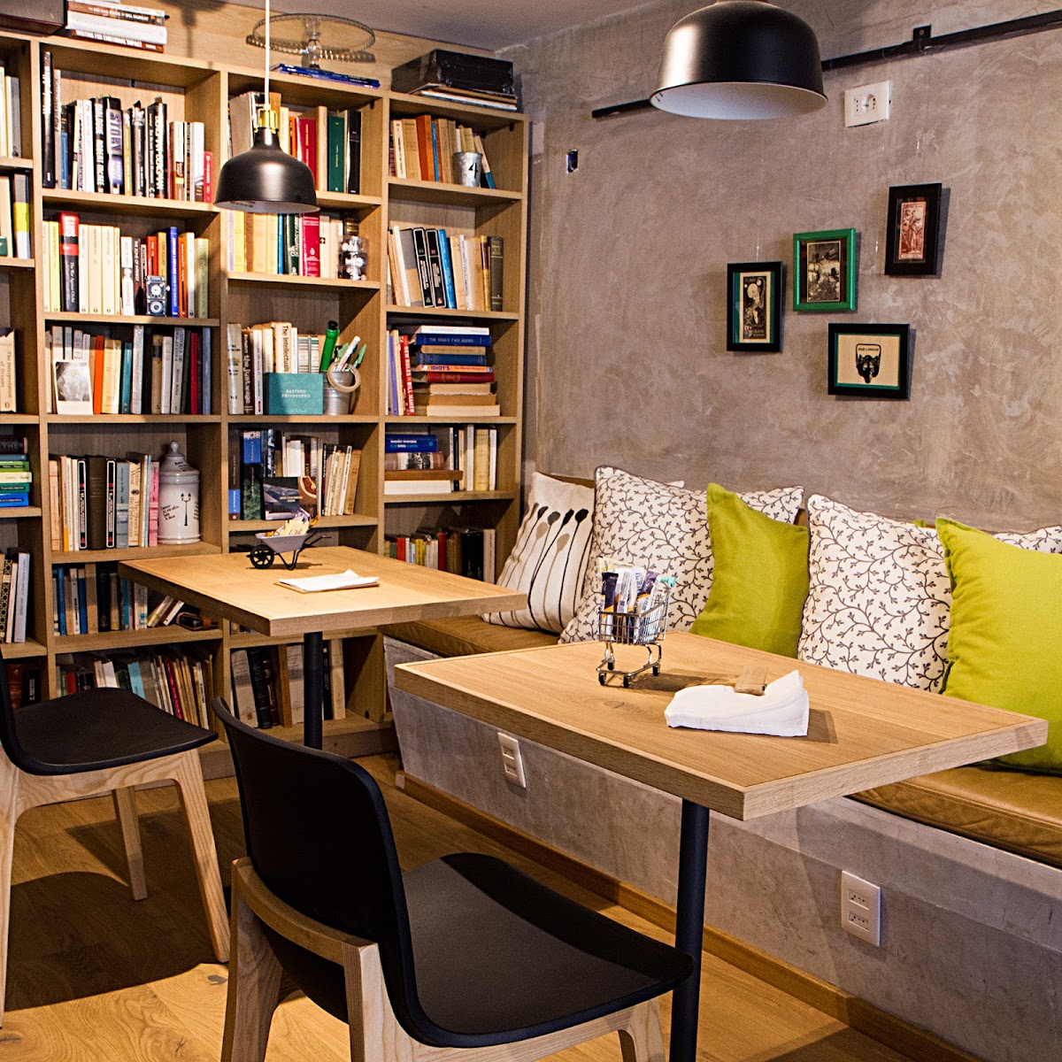 La Latina Café