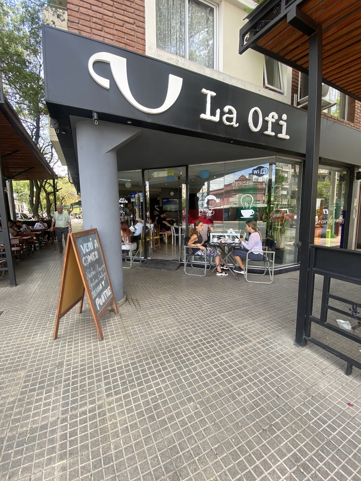 La Ofi Cafeteria