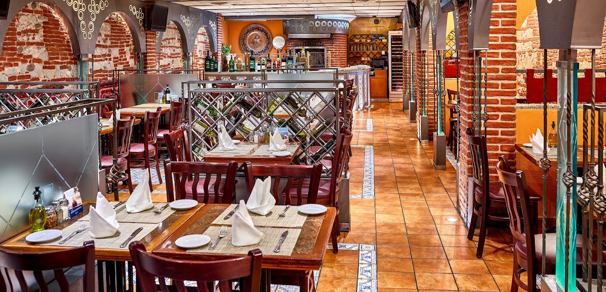 La Trattoria Restaurant