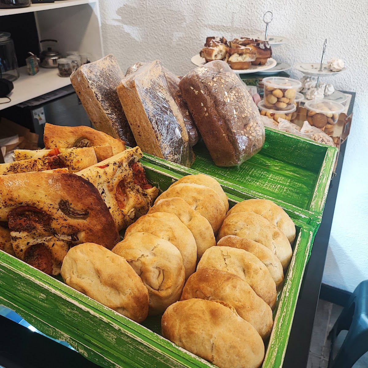 MÁNI PASTELERÍA Y CAFETERÍA