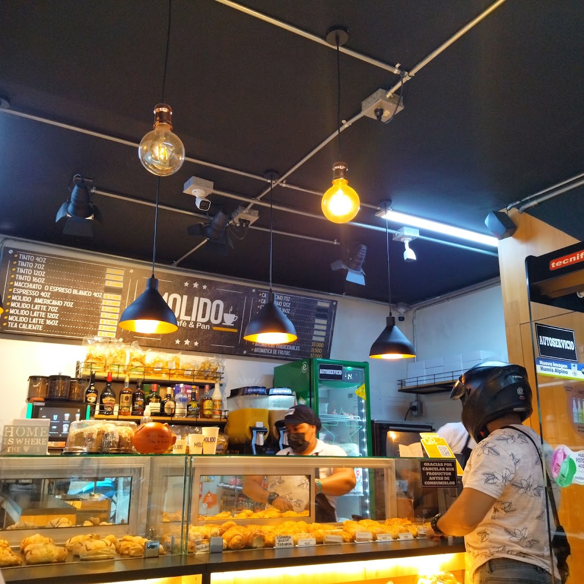 MOLIDO café & pan