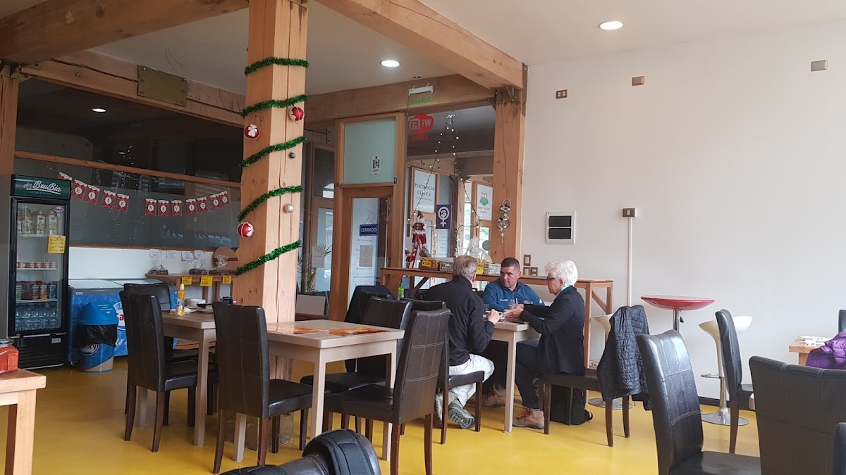 Magnolia Coffee & Bakery