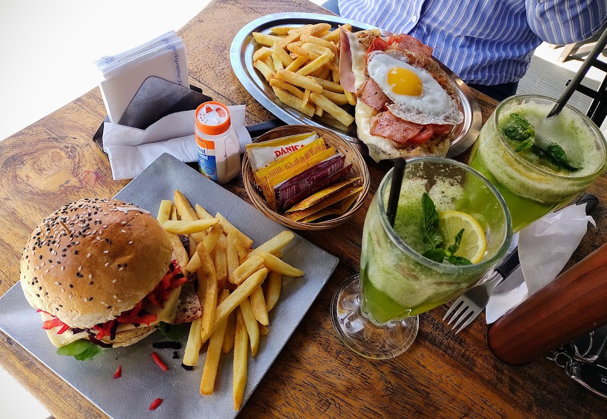 Malvada bar cafe