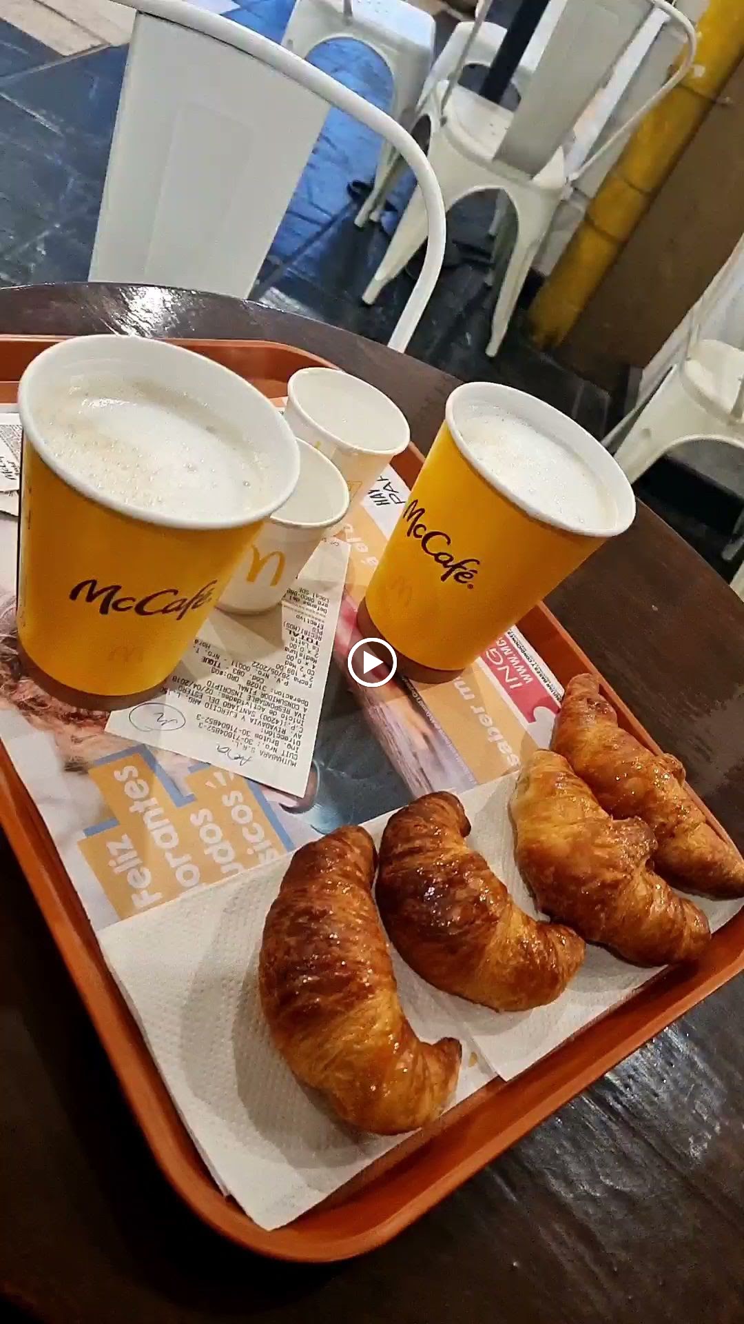 Mc Donald's Café