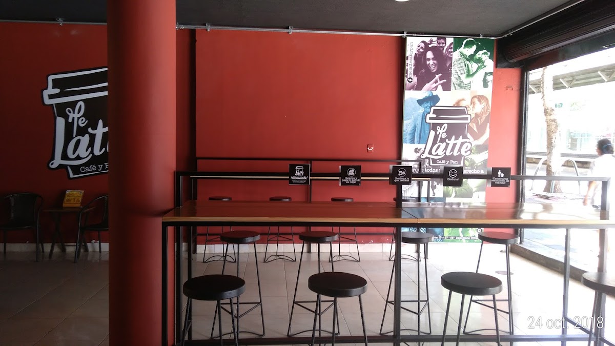 Me Latte Cafe Y Pan
