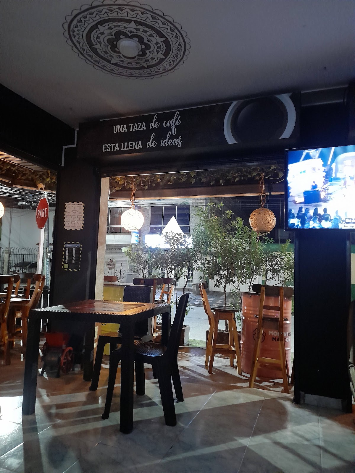 Momentos Mágicos Bar Cafetería