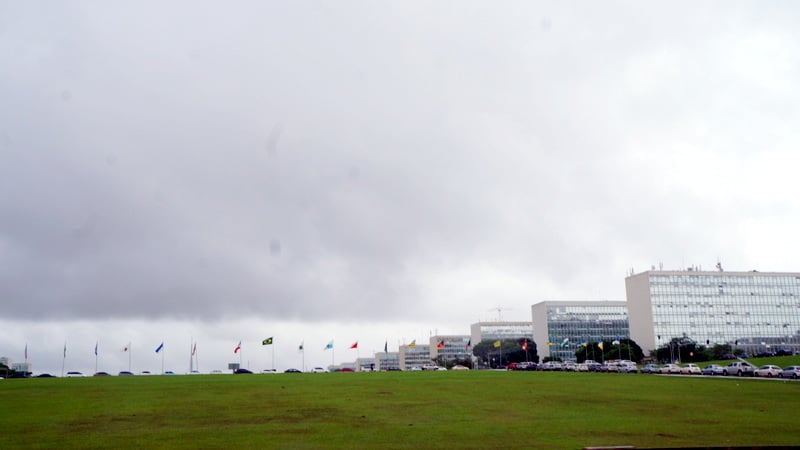 Monumental Axis