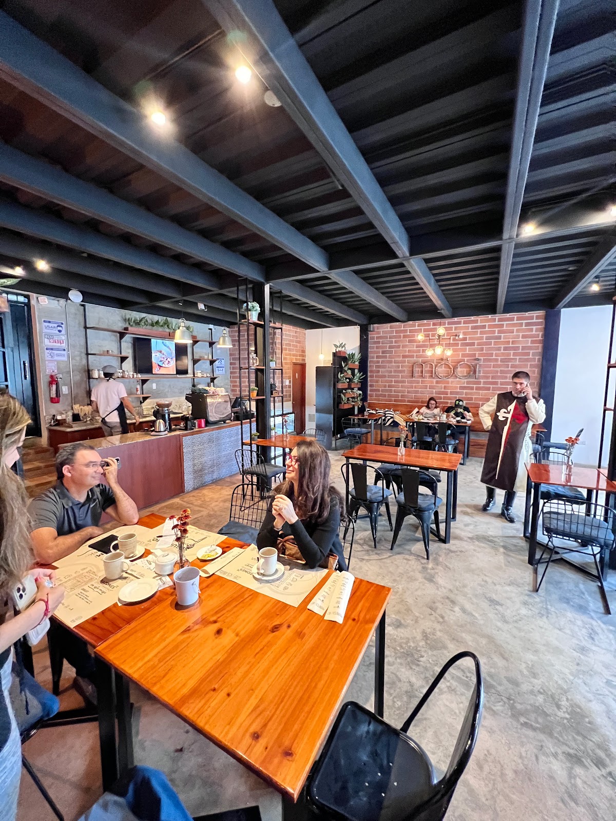 Mooi / Cafeterías y Pastelería en Santo Domingo