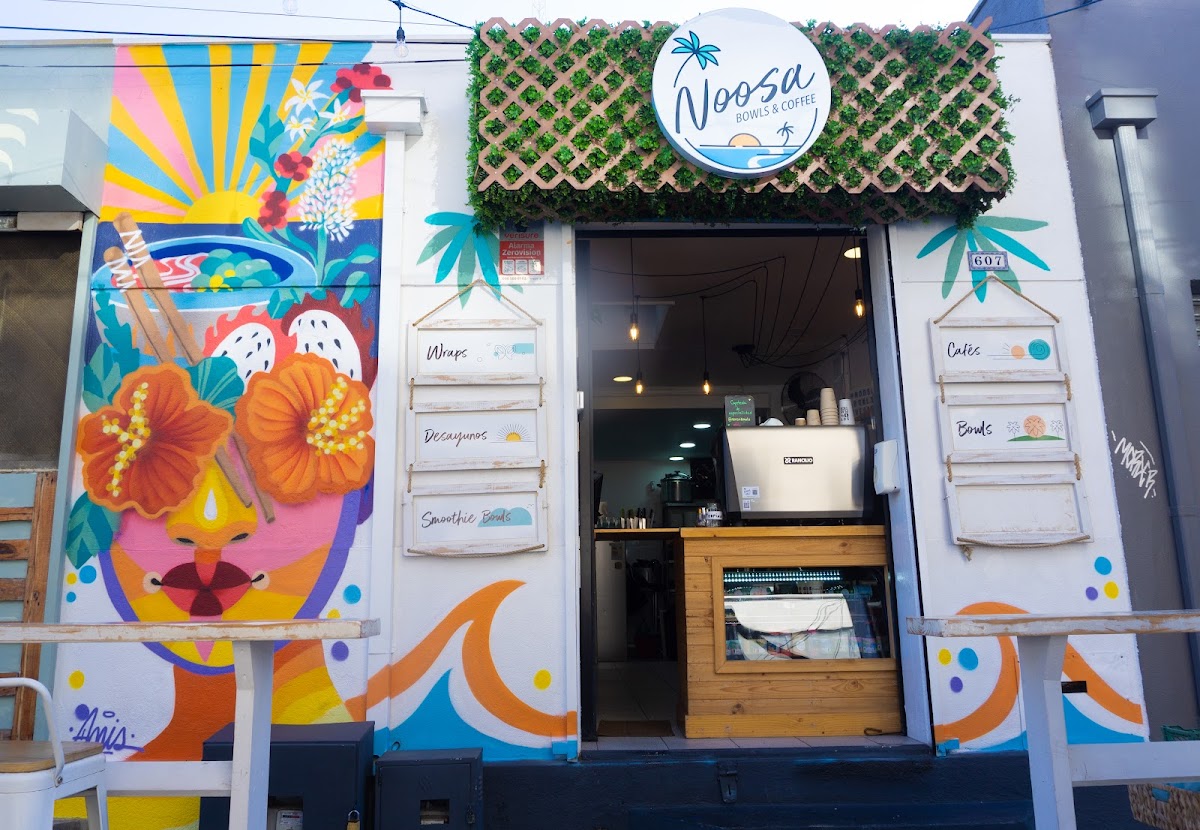 Noosa Bowls and Coffee