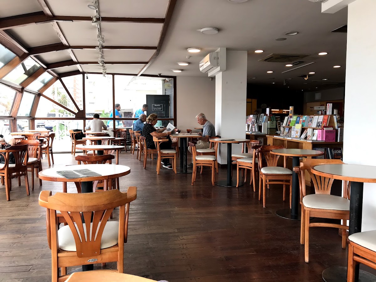 Oro del Rhin Café