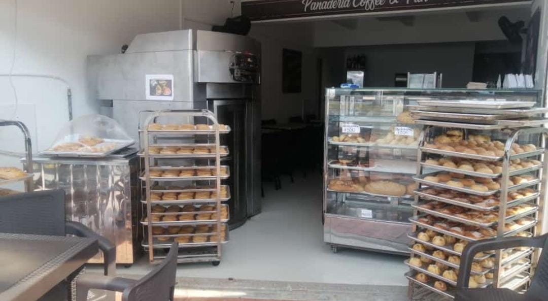 PANADERÍA Y CAFETERÍA COFFEE & PAN