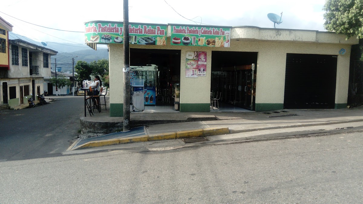 Panaderia Reina Pan Los Alpes