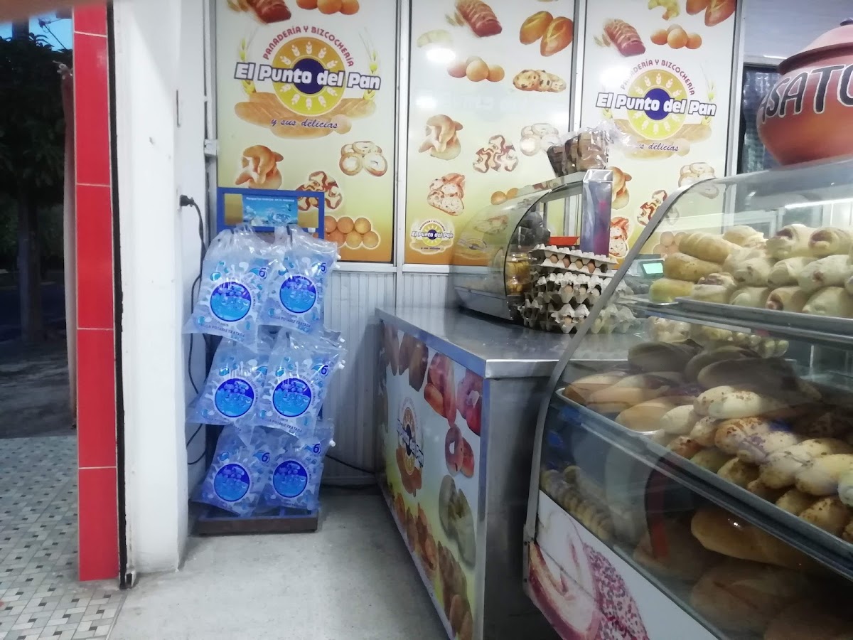 Panadería y Bizcochería El Punto Fijo