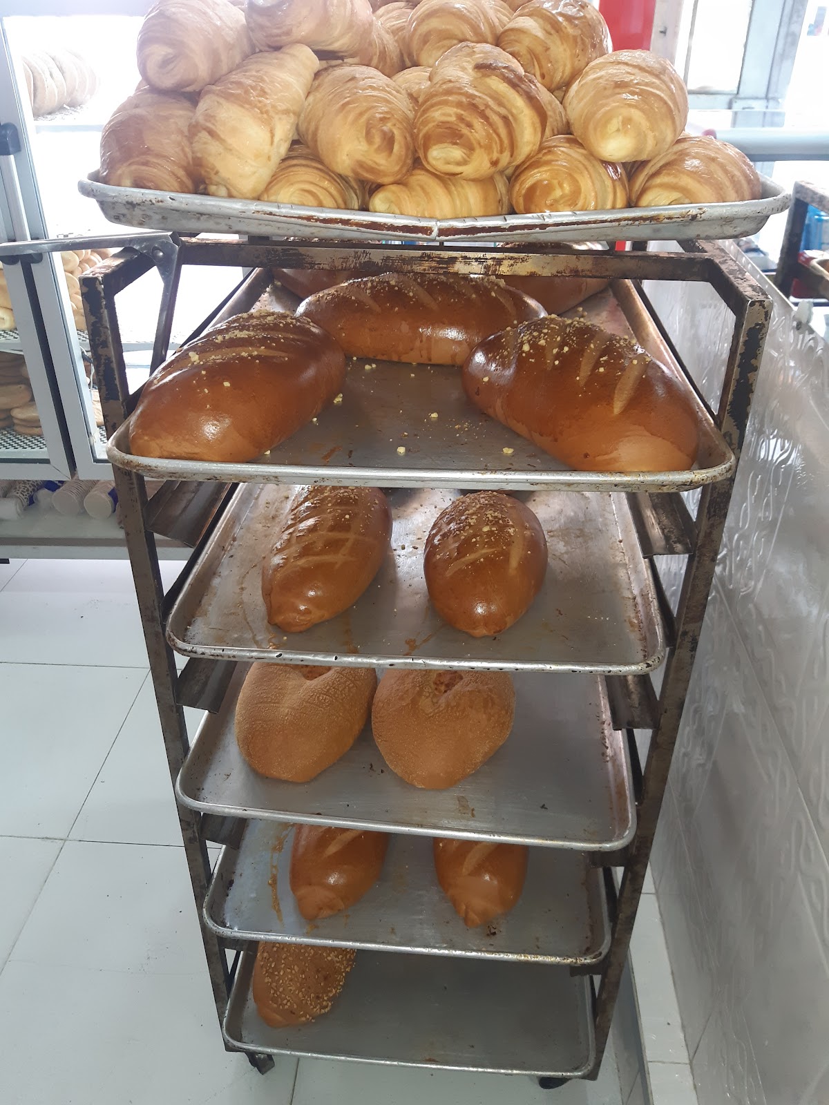 Panadería y Cafeteria El Maná