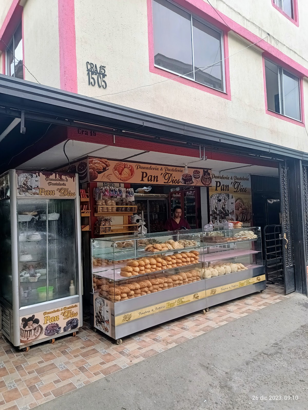 Panadería y pastelería Pan' Dios