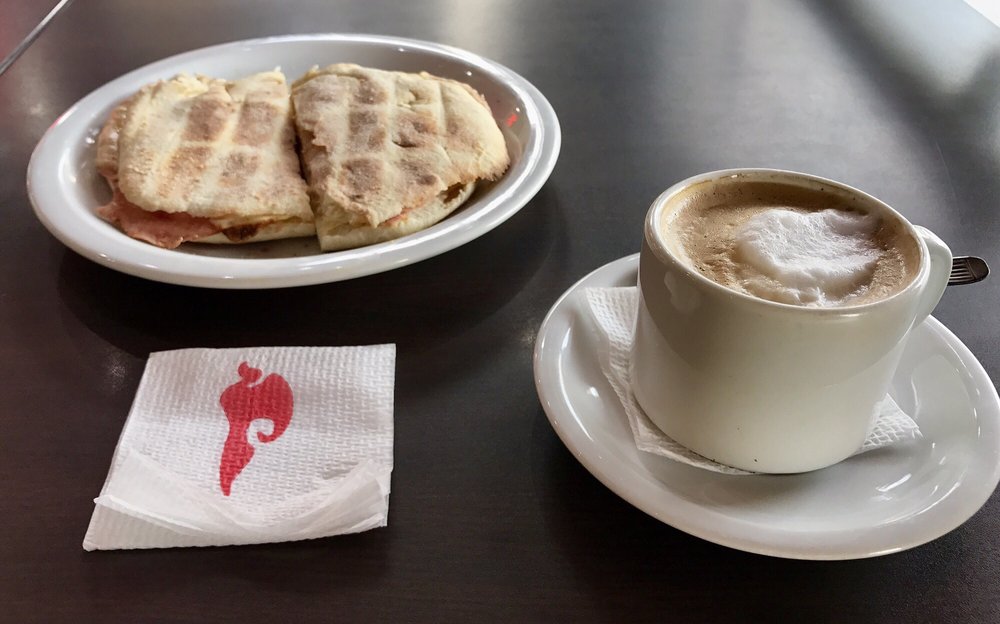 Pepper Resto y Café