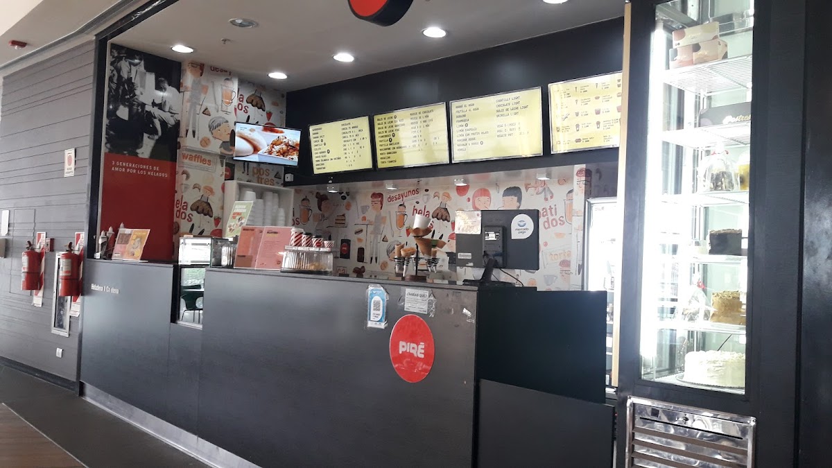 Pire Heladeria y Cafeteria