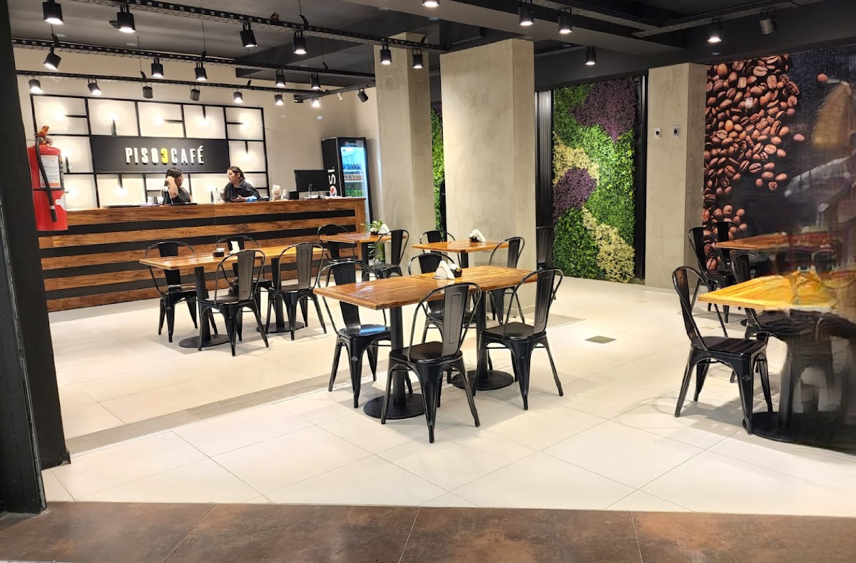 Piso 3 Café