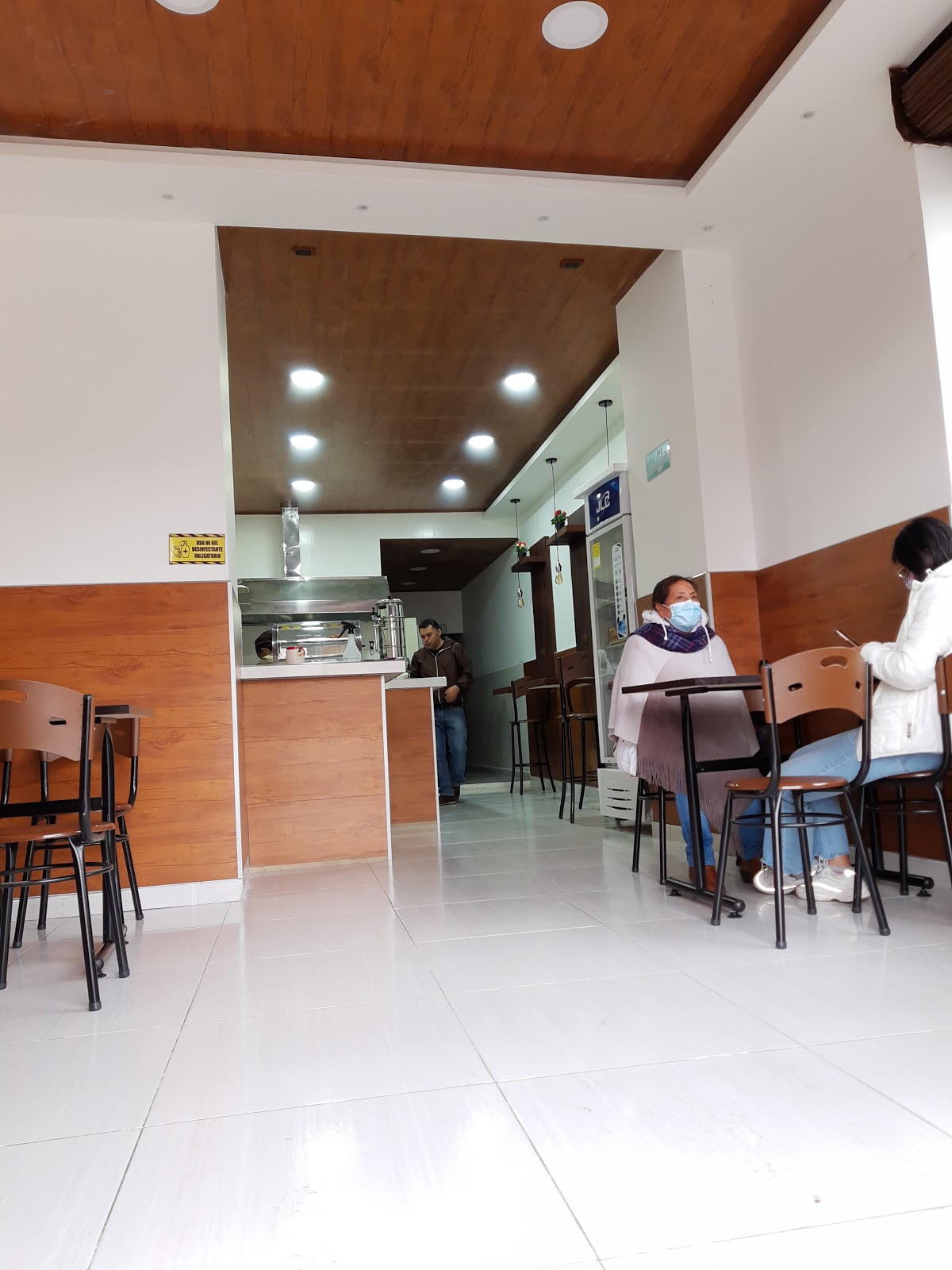 Plaza 20 Café