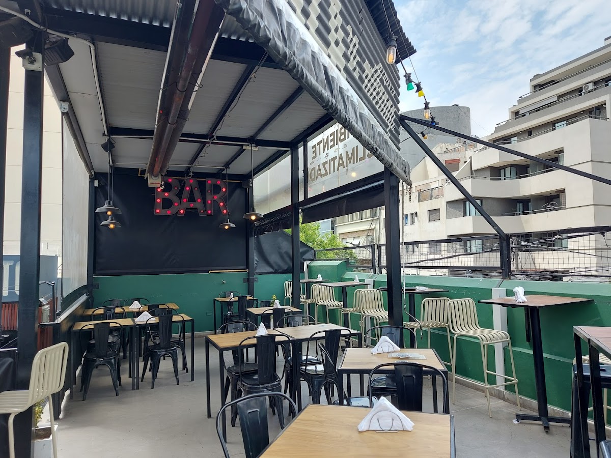 Questa Milanga bar cafe