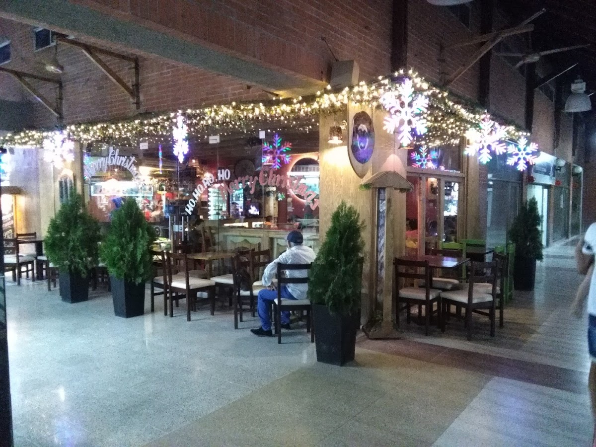 Rorro's Cafe Bar