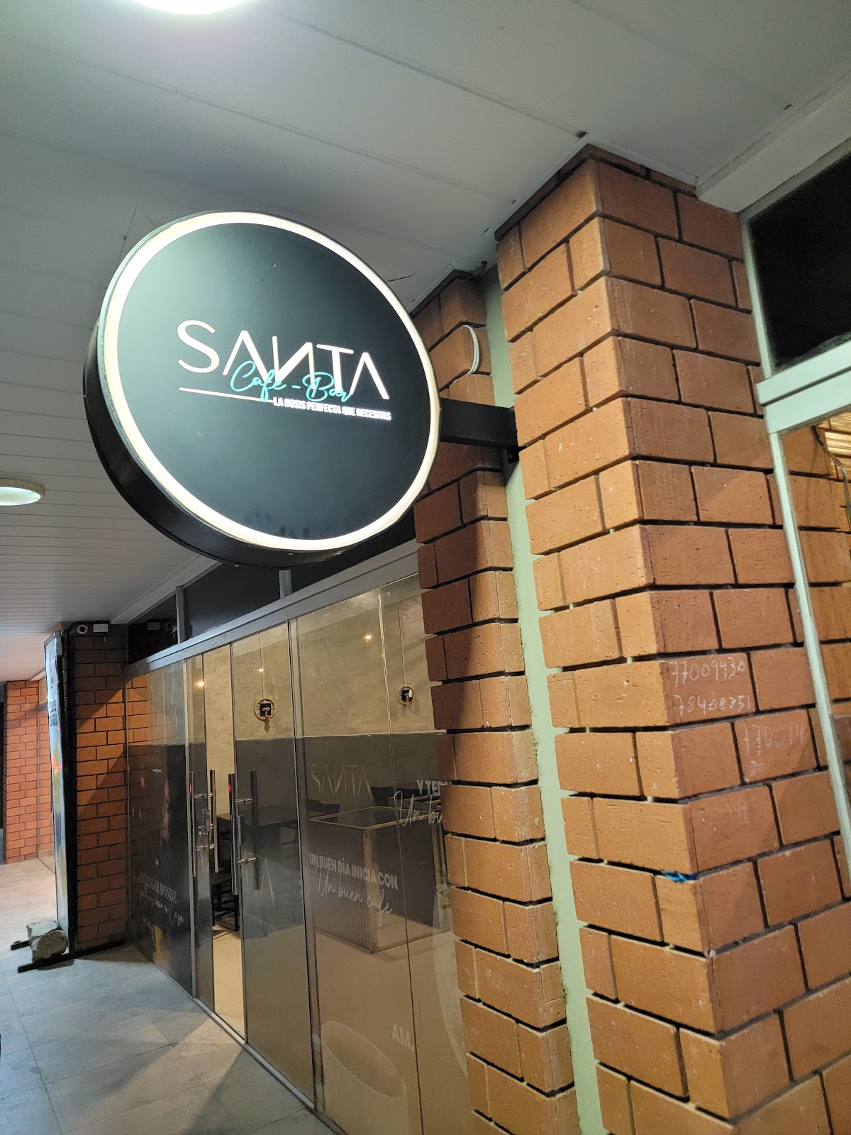 Santa cafe bar