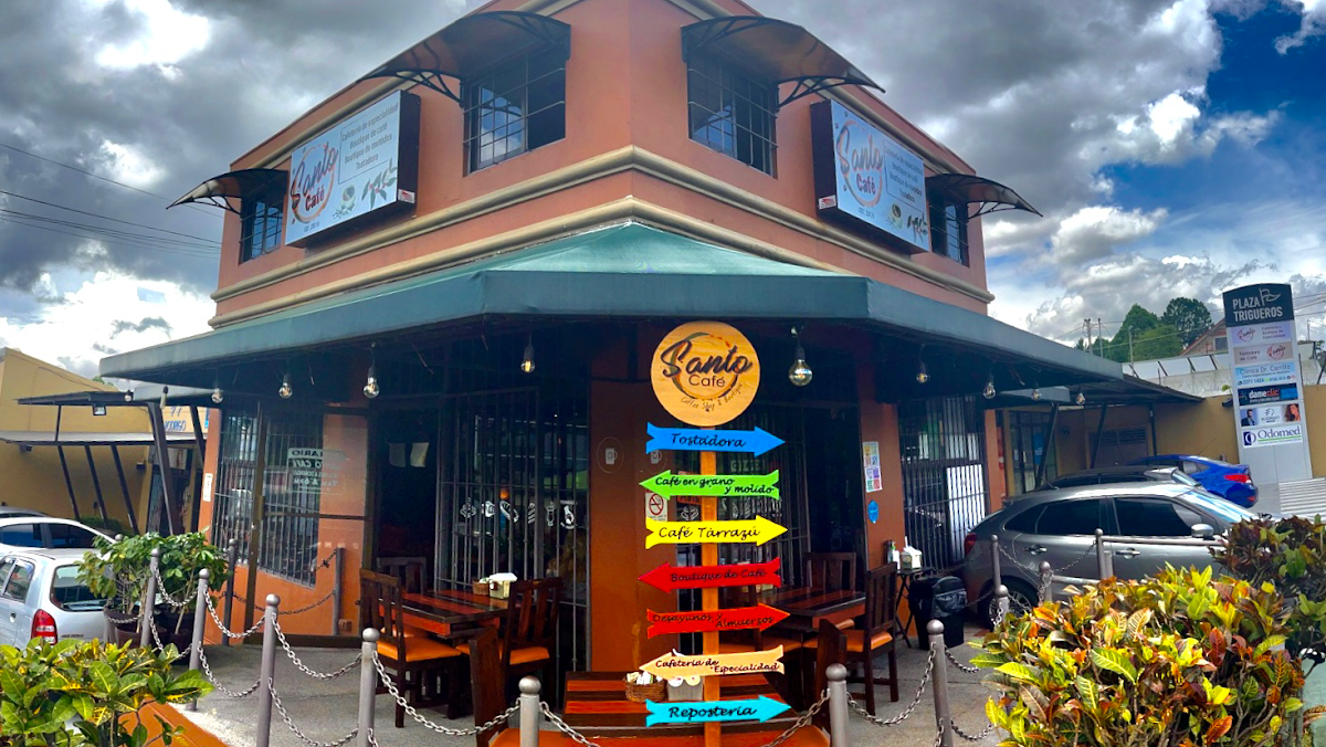 Santo Café Coffee Shop & Boutique