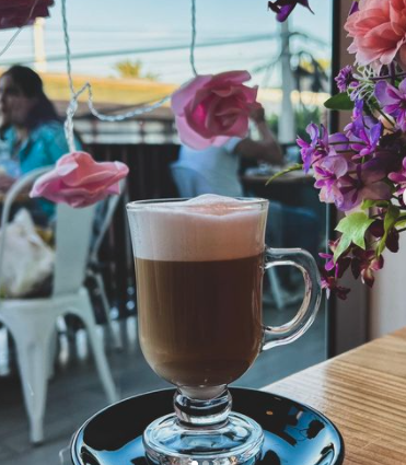 Sisters' Café