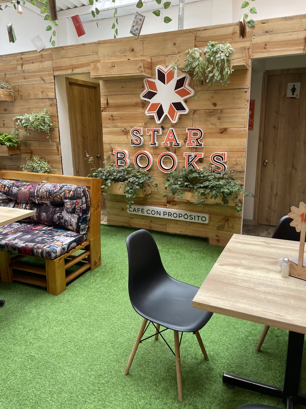 Starbooks Centro
