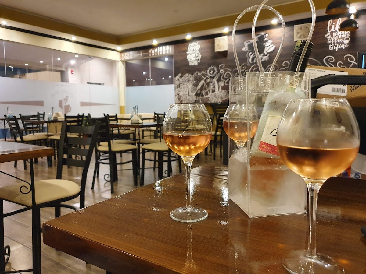 The Coffee Bean Café & Bar