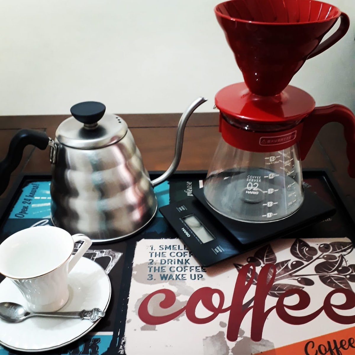 The Coffee Shop-e