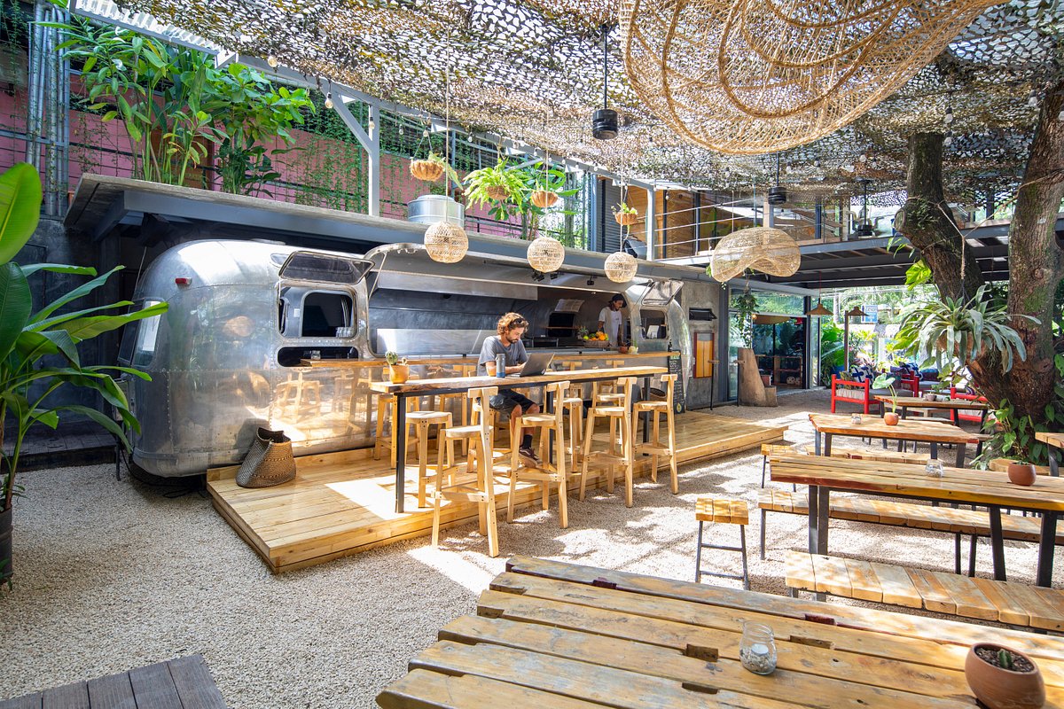 The Somos Cafe & Restaurant