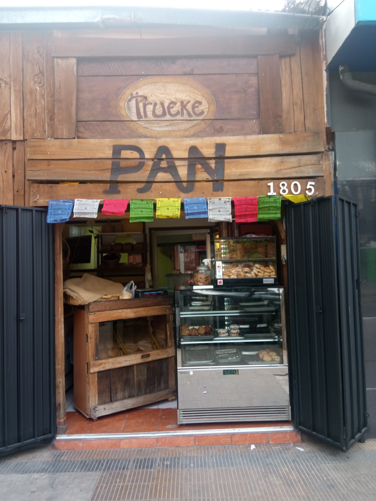 Trueke Pan