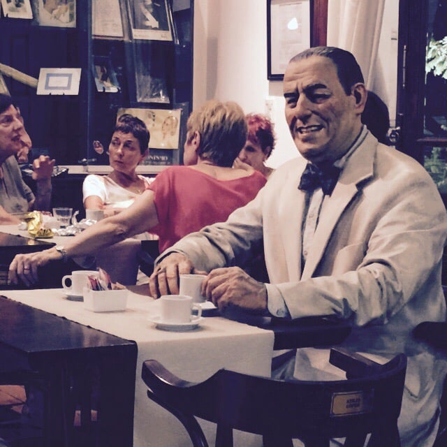 Un Café con Perón