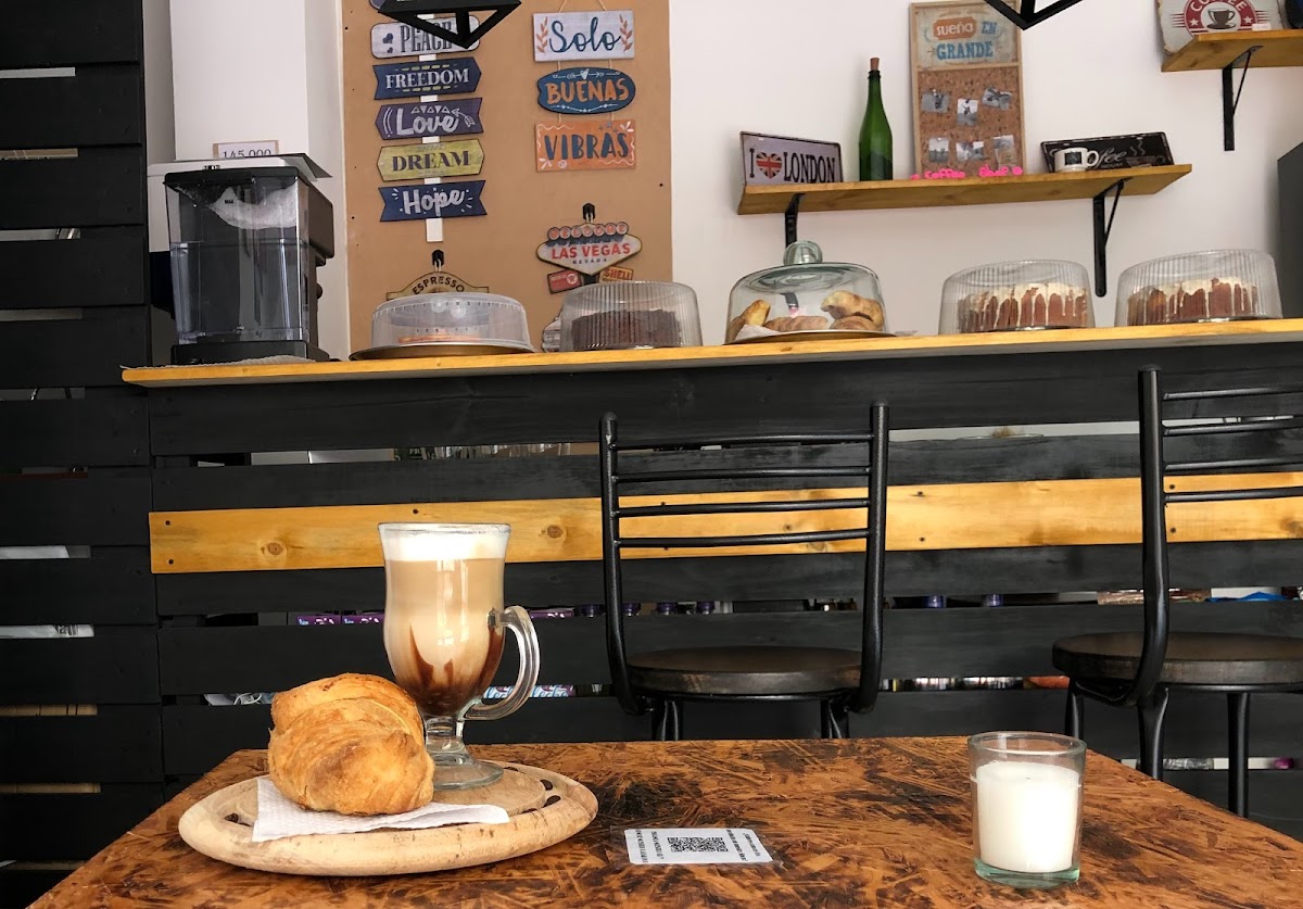 Vintage 1826 Coffee Shop