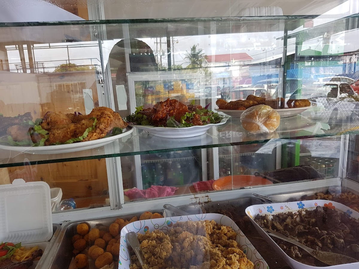 V's Café