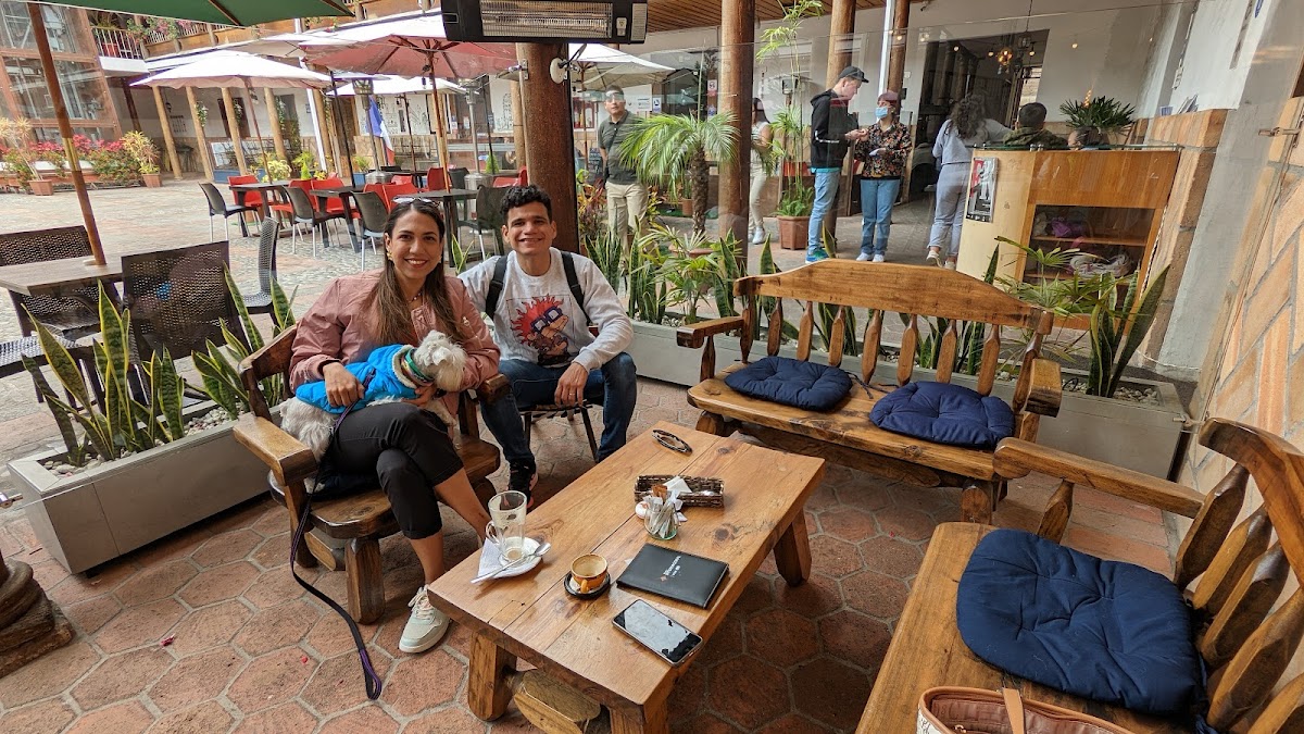 YAW Ecuadorian Café