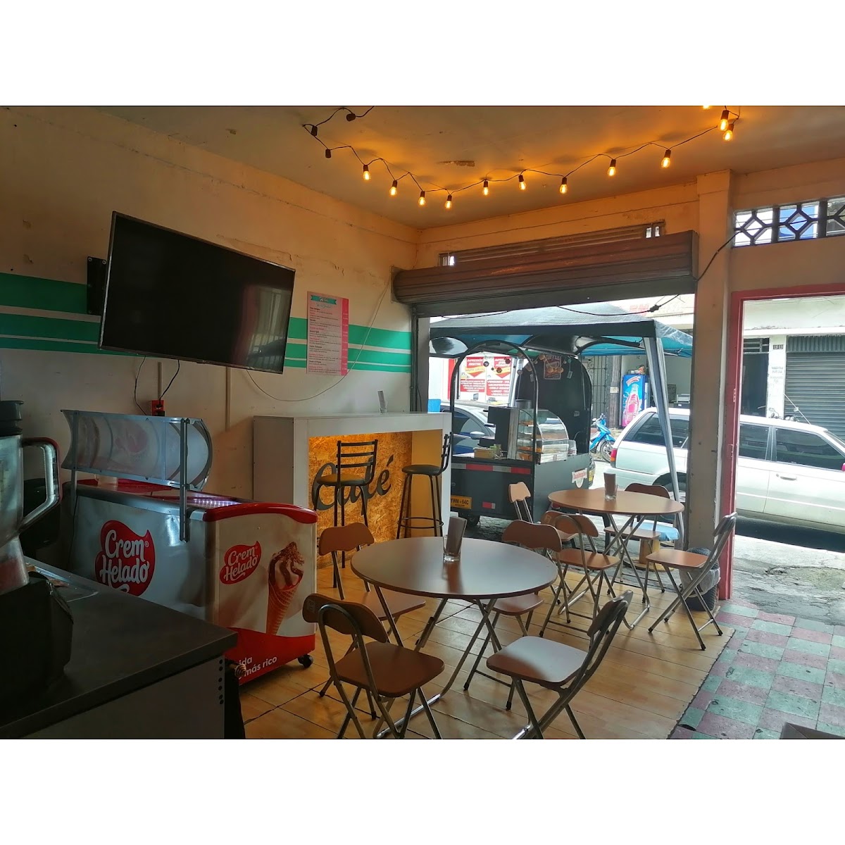 Zambumbe Café