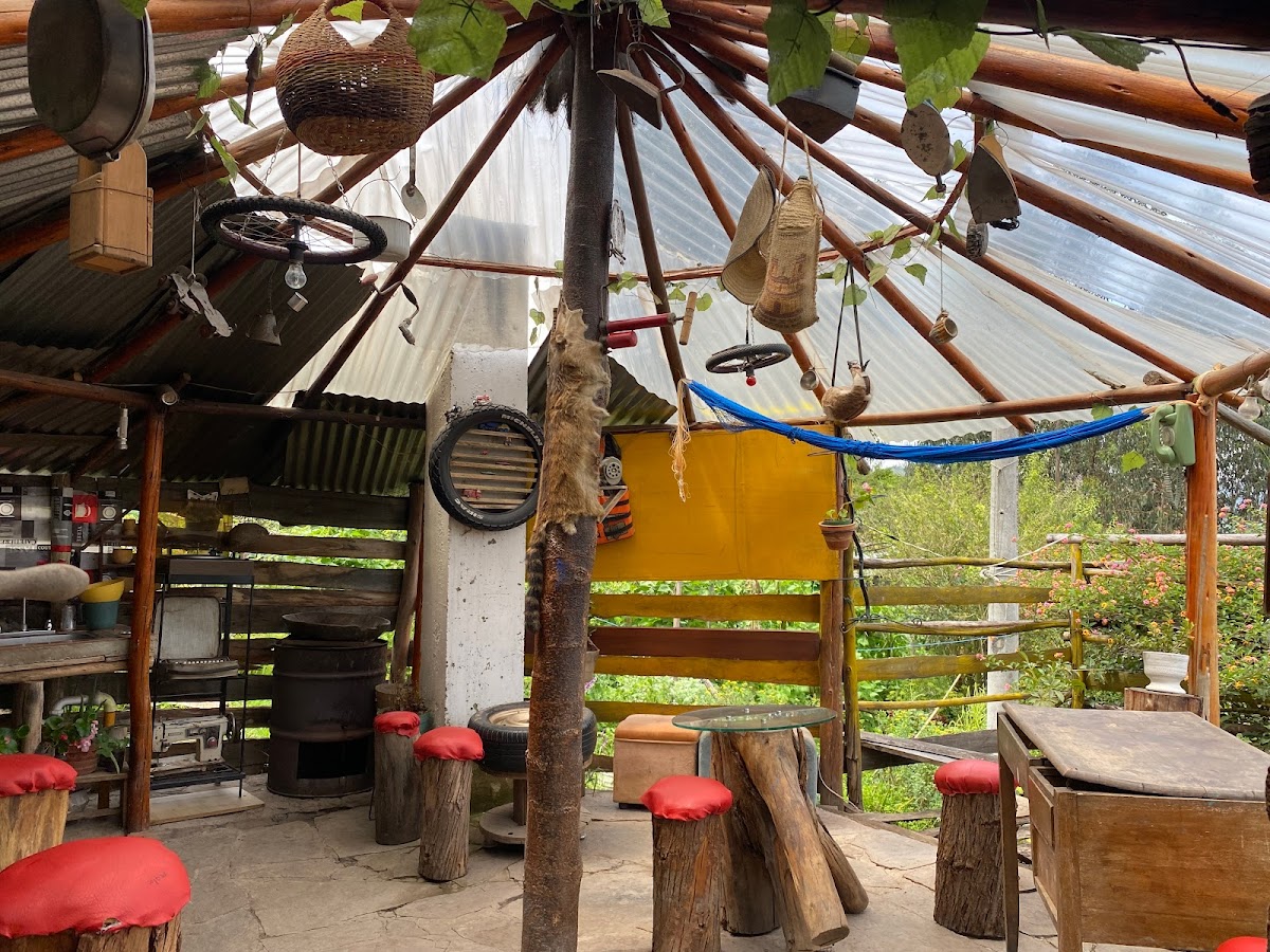 kiosko sendero raizal